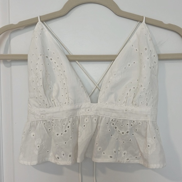 White Cotton Eyelet Peplum Crop Top Criss Cross Back Straps Size Small - Picture 8 of 8